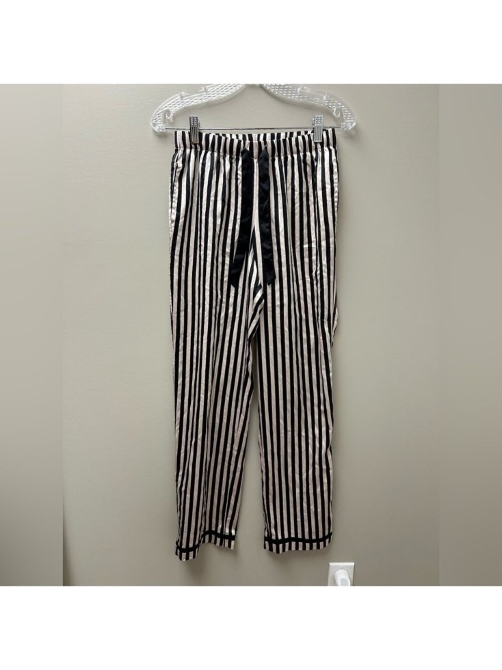 Victoria’s Secret Women’s Black and Pink Striped Pyjama Pants
